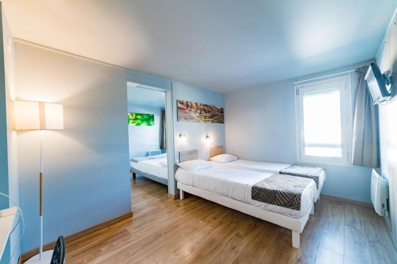 Brit Hotel Macon Nord Autoroute Du Soleil Екстериор снимка
