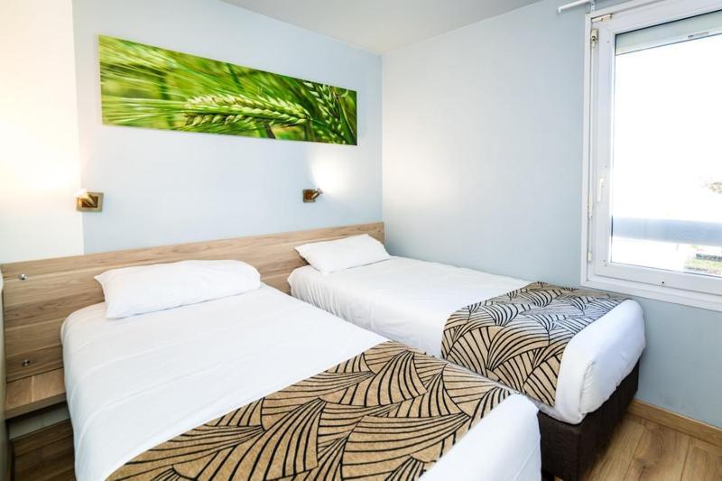 Brit Hotel Macon Nord Autoroute Du Soleil Екстериор снимка
